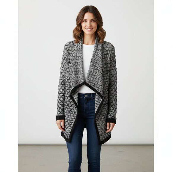 Time and Tru Monochrome Patterned Cardigan - Picture 1 of 8